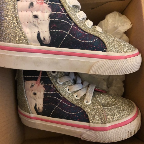 Kids Vans - Picture 4 of 6